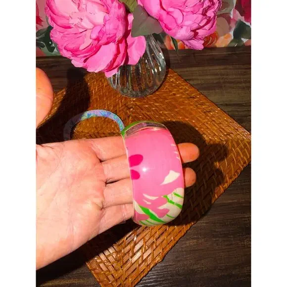 Lilly Pulitzer Bracelet & Round Keychain Lot – Bangle + NWT Keychain - Picture 4 of 10